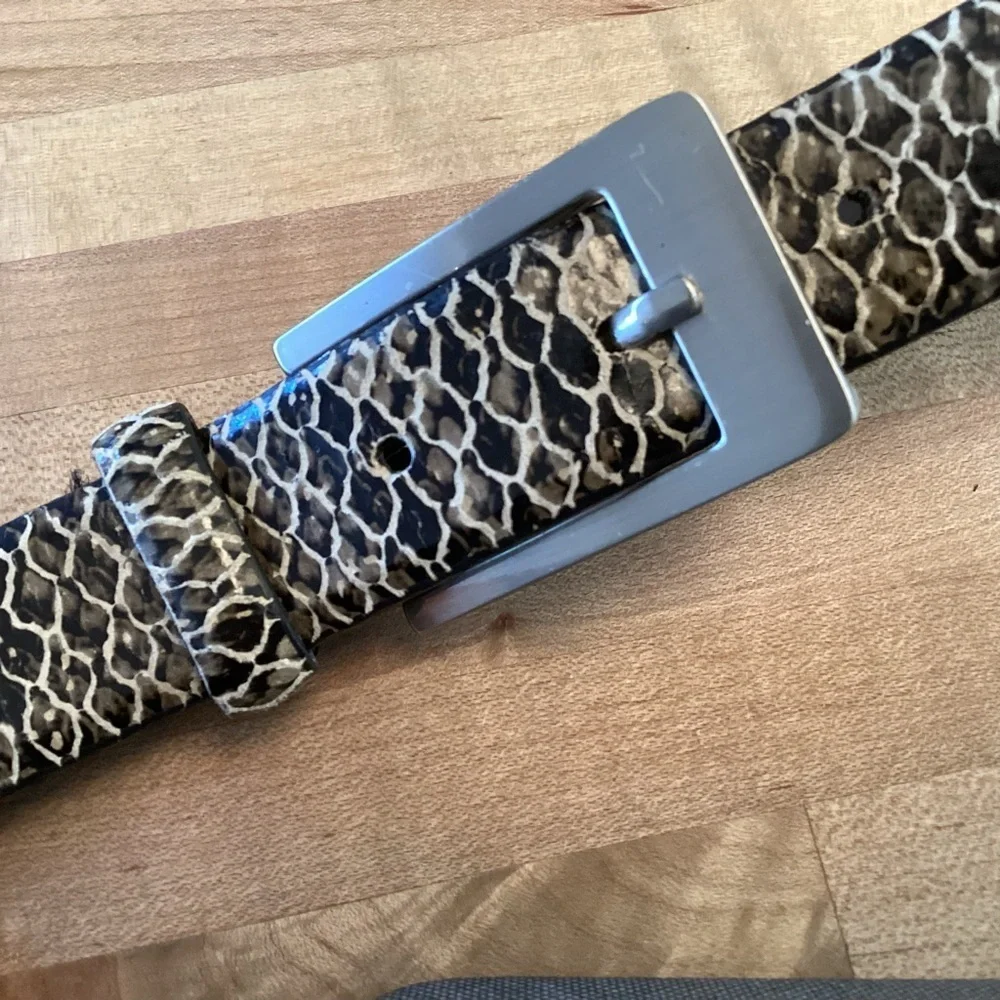 Sandy Duftler Designs Women's Snake Skin Print Leather Belt 2485 Medium